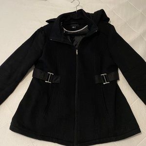 Black fitted jacket with detachable hood